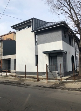 IUSTUDIO // THE HOUSE WHERE NEW AND OLD MATCH IUSTUDIO // THE HOUSE WHERE NEW AND OLD MATCH