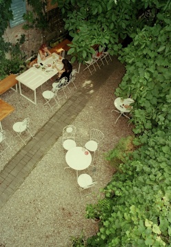 Seară de vară la Arome Bistro Seară de vară la Arome Bistro