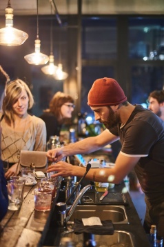 O călătorie în spațiu și timp în Universul O călătorie în spațiu și timp în Universul