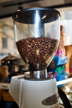 La pas prin cartier: 5 to go și în Cartierul Creativ La pas prin cartier: 5 to go și în Cartierul Creativ