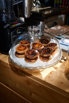 La pas prin cartier: 5 to go și în Cartierul Creativ La pas prin cartier: 5 to go și în Cartierul Creativ