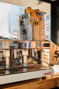 La pas prin cartier: 5 to go și în Cartierul Creativ La pas prin cartier: 5 to go și în Cartierul Creativ