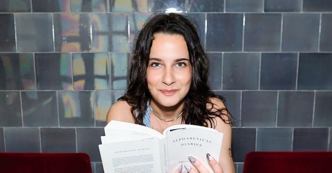 Cum ții minte un oraș pe care nu l-ai cunoscut? Cu o istorie pe care n-ai trăit-o?