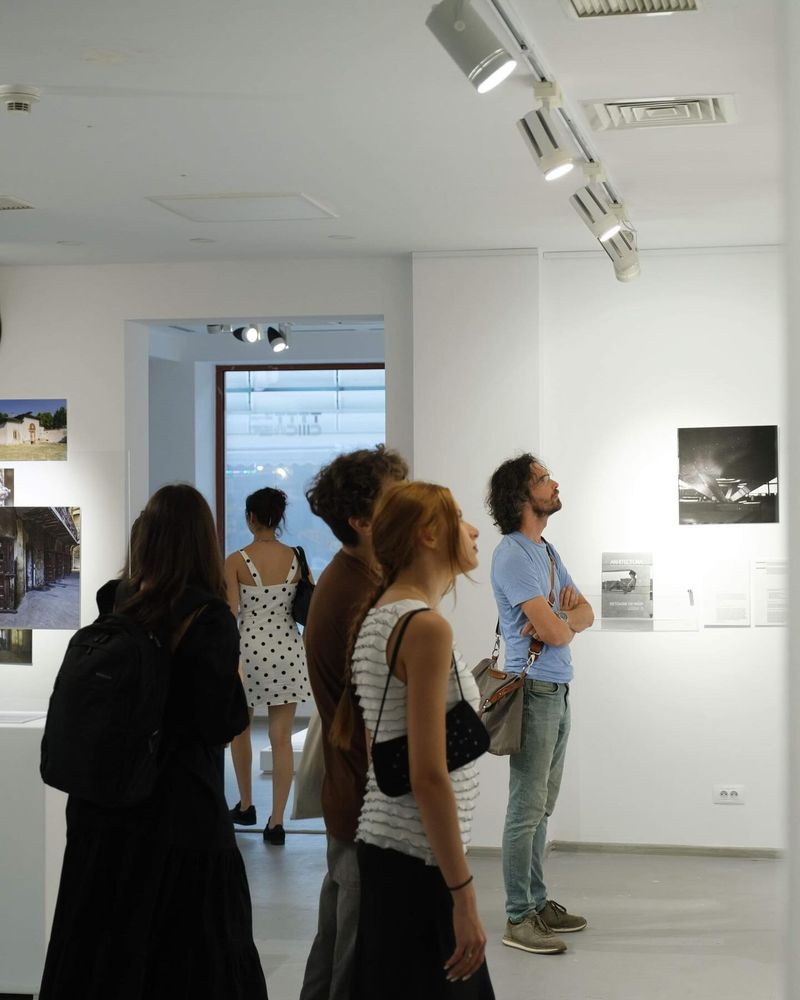 Gallery image
