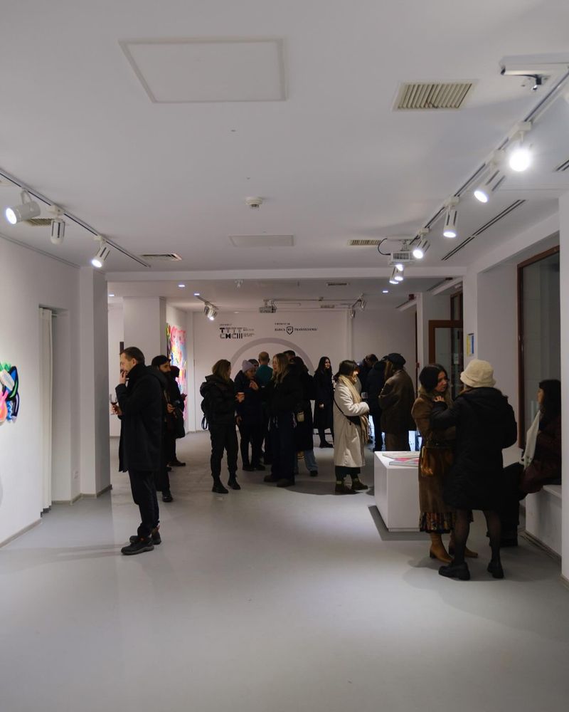 Gallery image