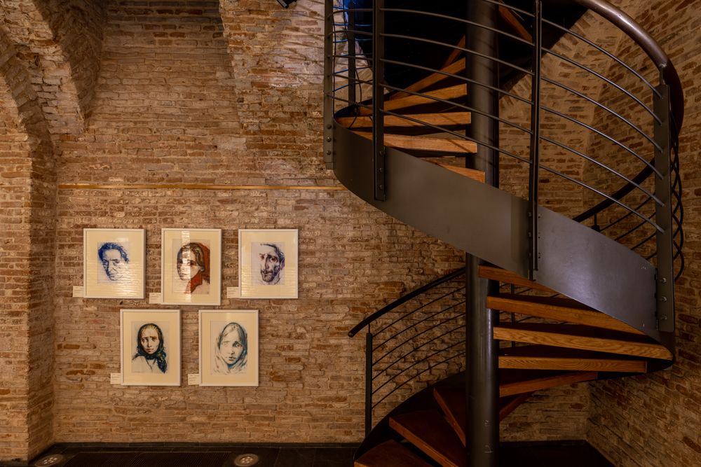 Gallery image