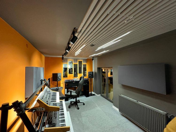 Ellen Recordings: Sesiuni de DJing într-un spațiu sonor conceput