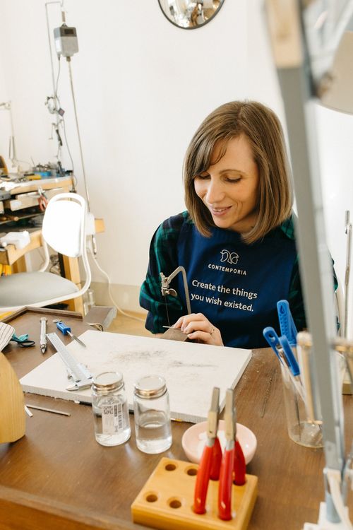 De la Materie la Formă: Atelier de lucru în metal – inel din argint